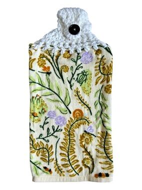 Hand Crafted Nature Floral Hanging Kitchen or Bathroom Hand Towel Crochet Top